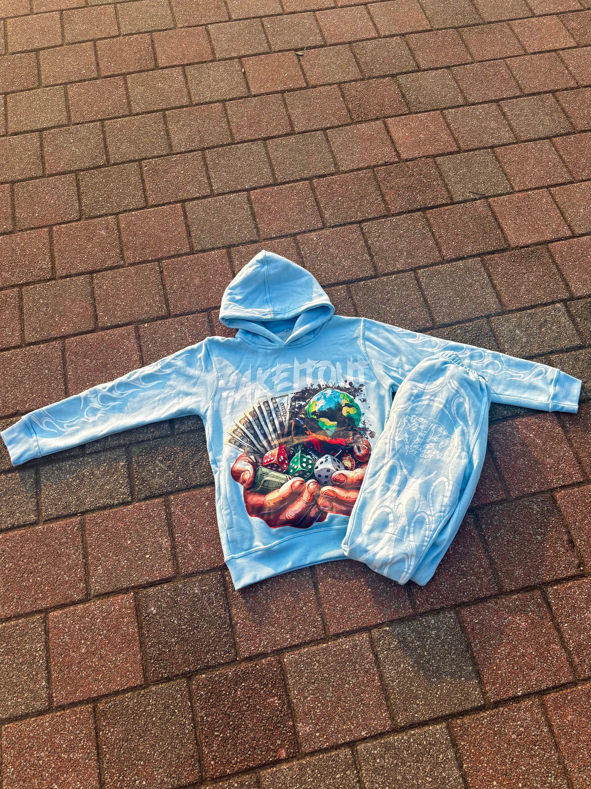 BLUE MAKE IT OUT SWEATSUIT